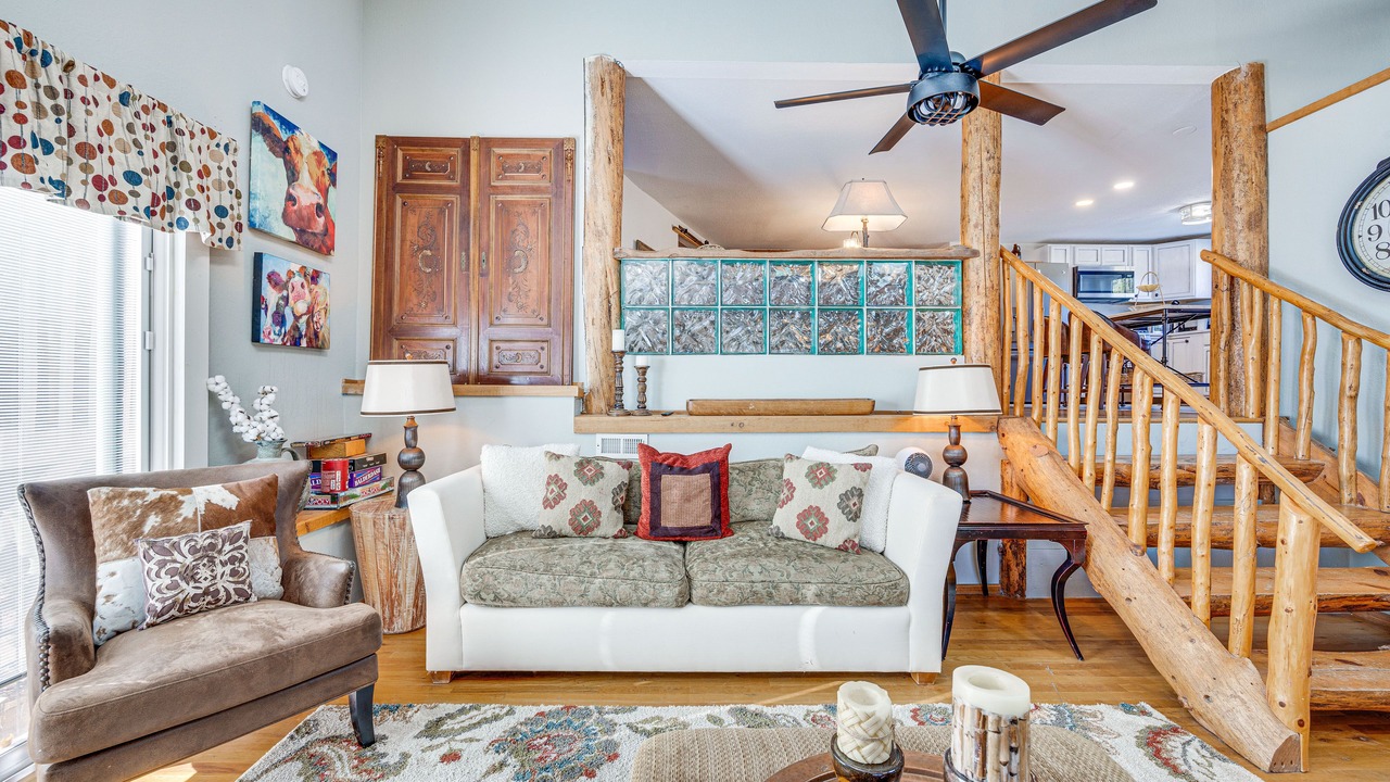 Photo of Livingroom in Larkspur