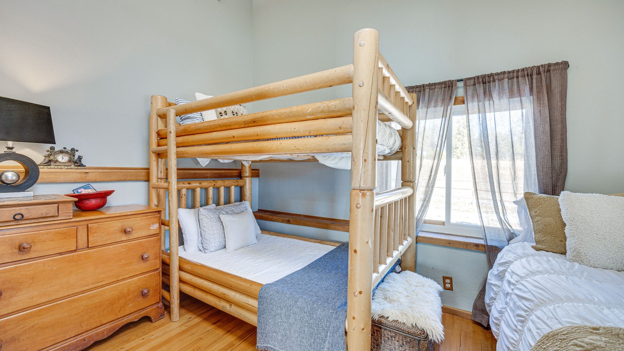 Photo of Bedroom in Larkspur