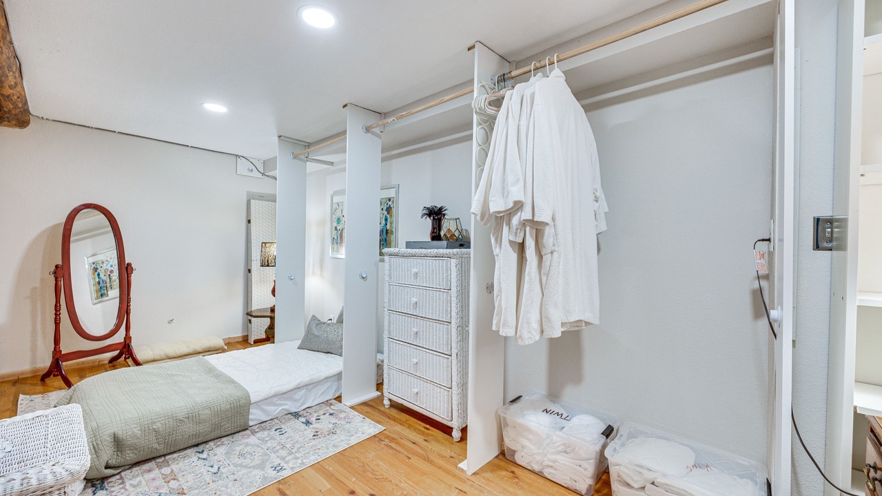 Photo of Bedroom in Larkspur