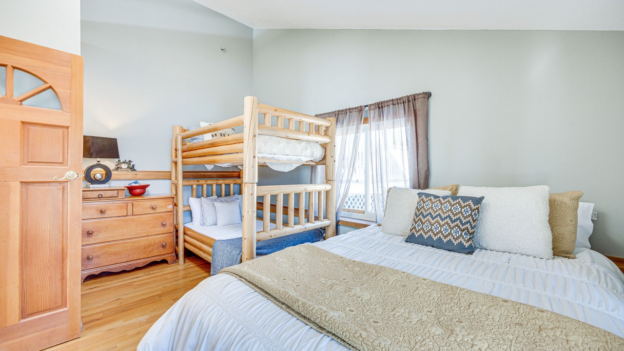 Photo of Bedroom in Larkspur