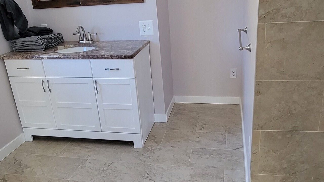 Photo of Bathroom in Carbondale