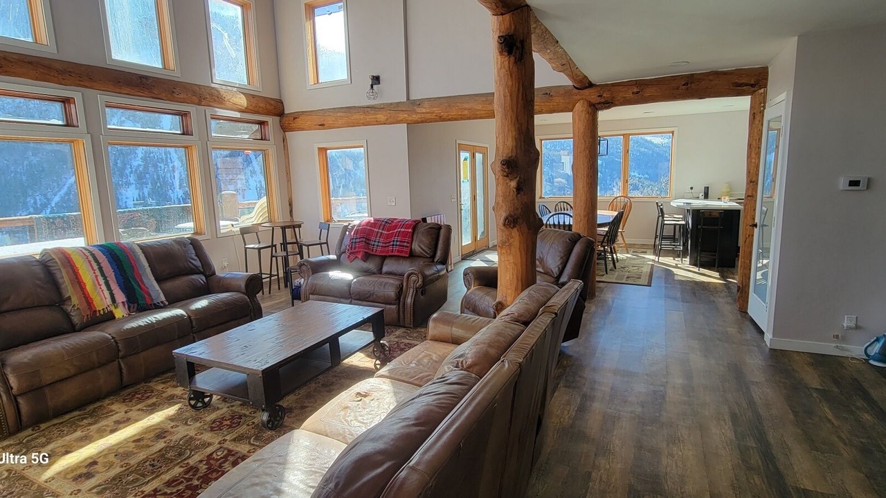 Photo of Livingroom in Carbondale