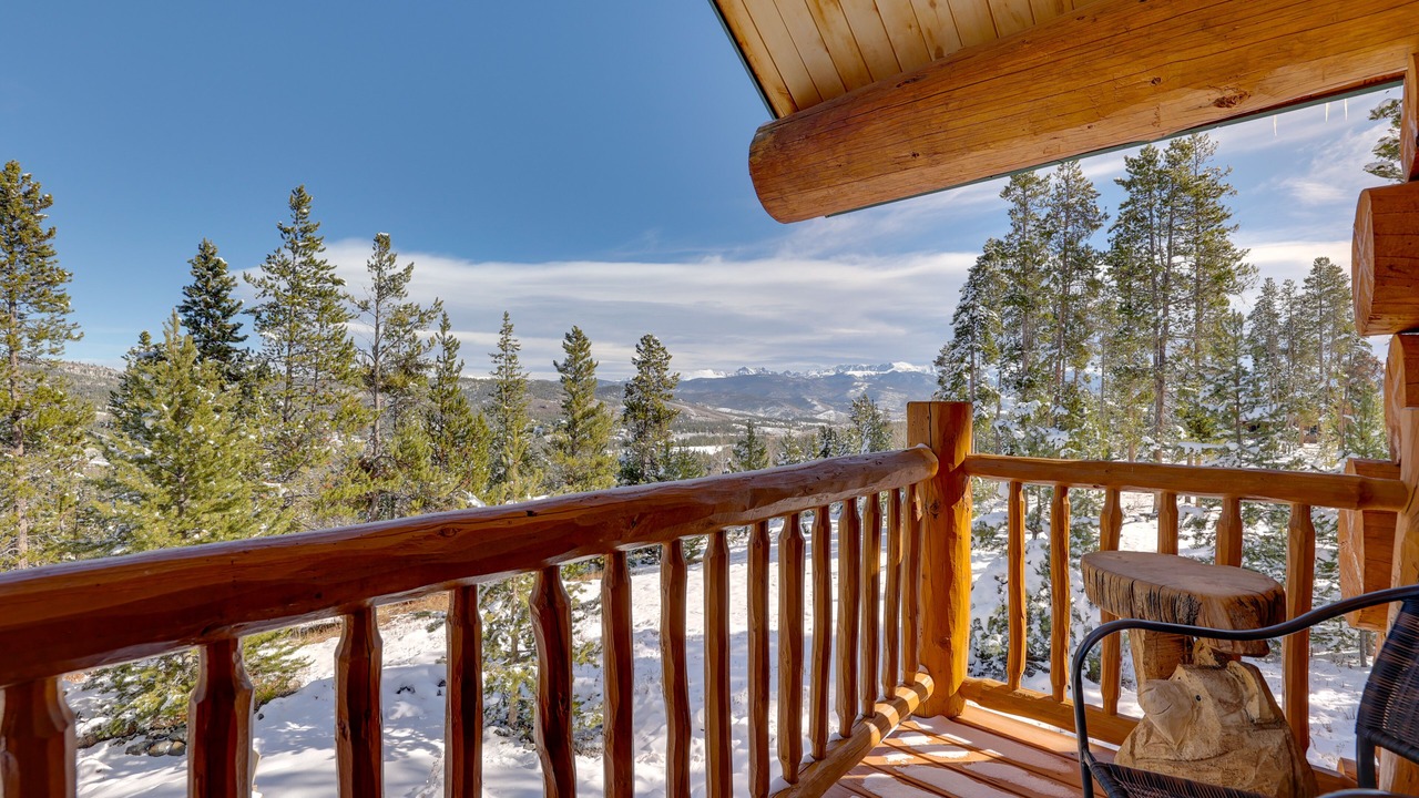 Photo of Patio Balcony in Granby