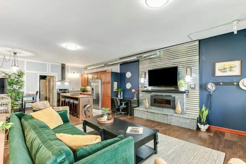 Photo of Livingroom in Englewood