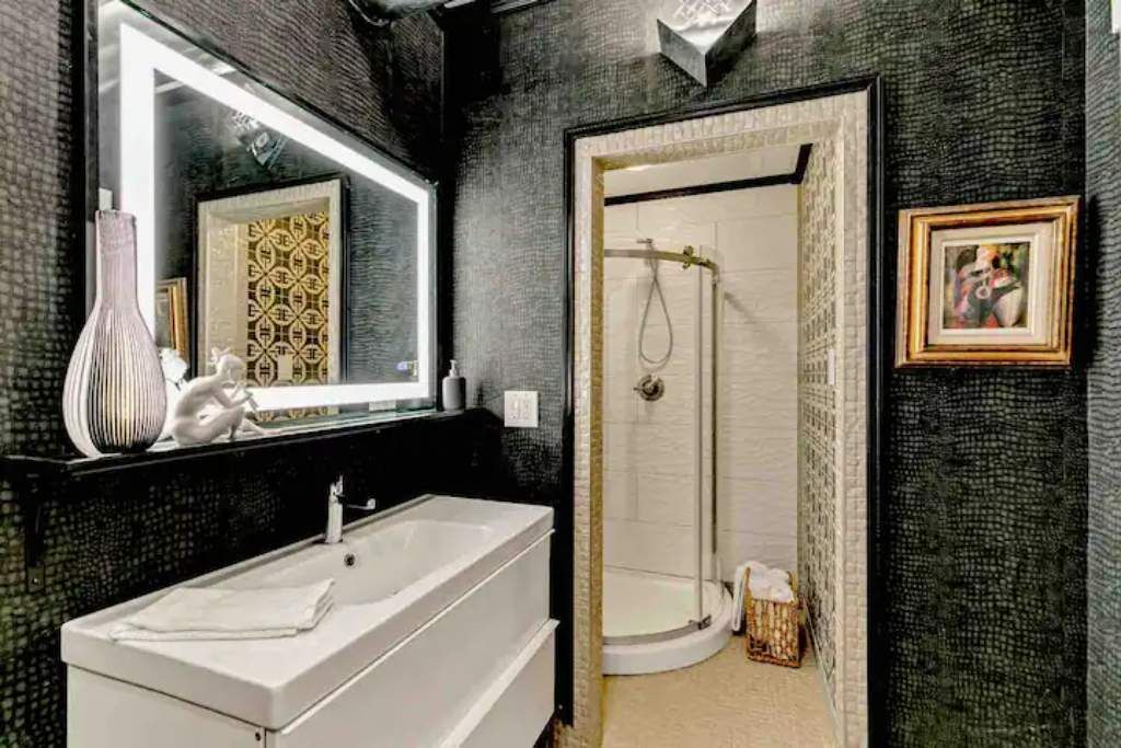 Photo of Bathroom in Englewood