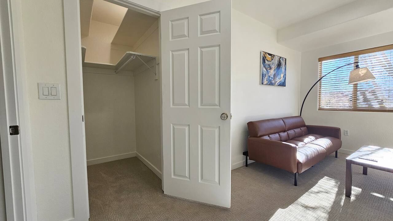 Photo of Livingroom in High Point