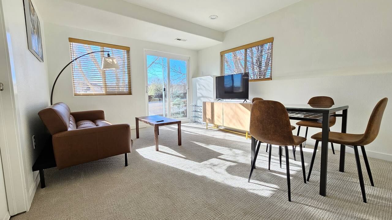 Photo of Livingroom in High Point