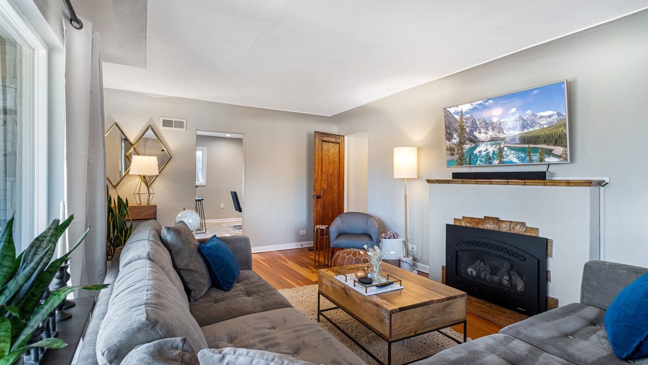 Photo of Livingroom in Sloan Lake