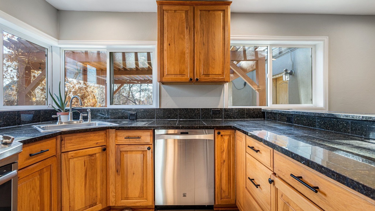 Photo of Kitchen in Sloan Lake