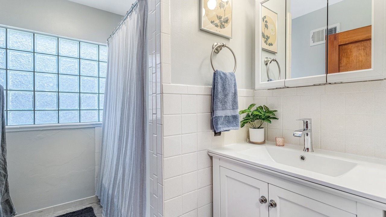 Photo of Bathroom in Sloan Lake