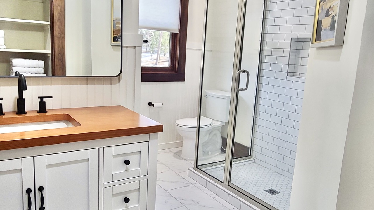 Photo of Bathroom in Elbert