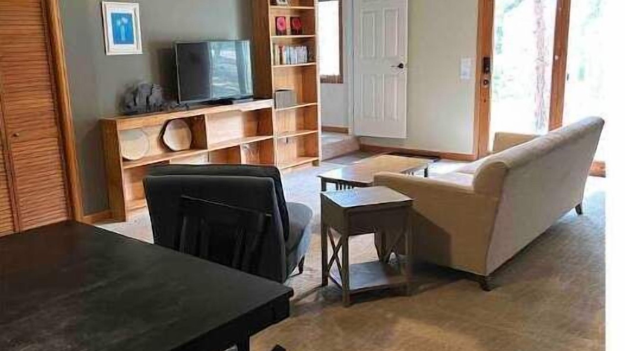 Photo of Livingroom in Carriage Hills