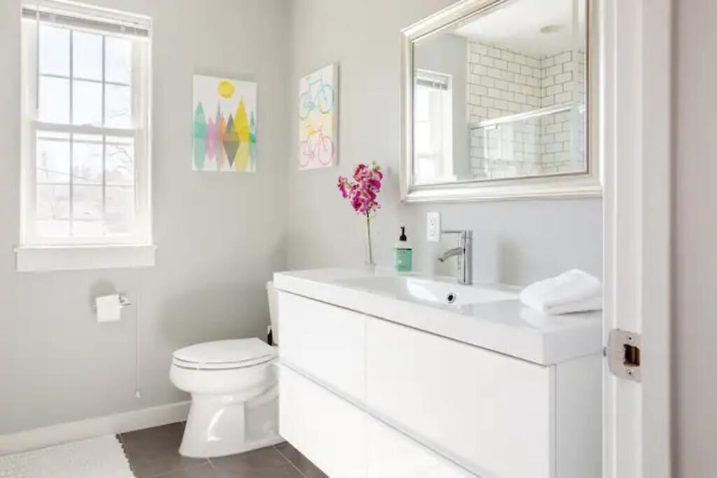 Photo of Bathroom in Platt Park