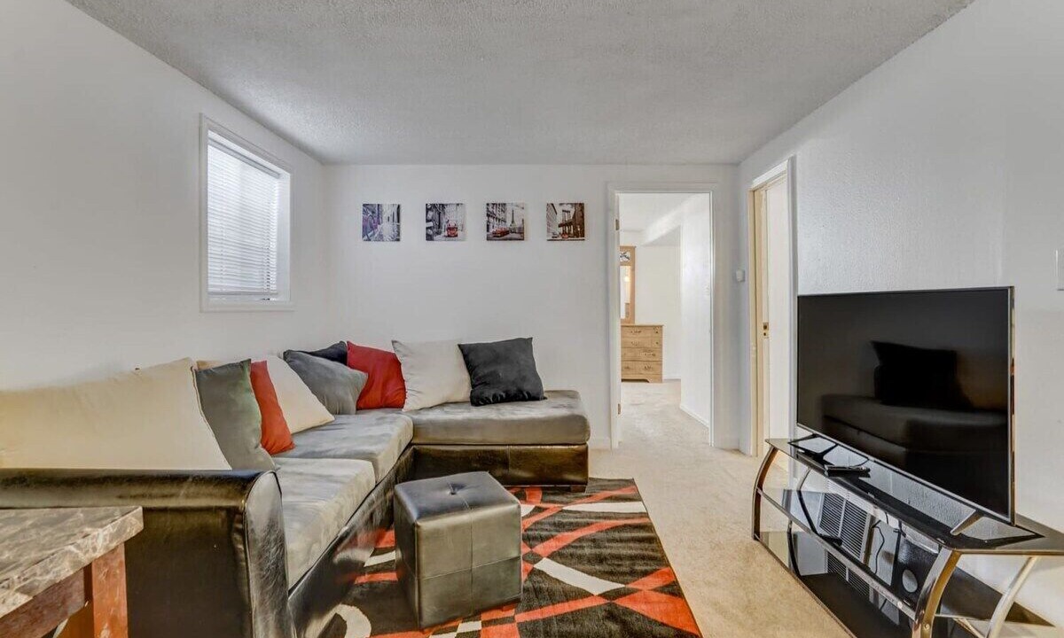 Photo of Livingroom in Southeast Colorado Springs