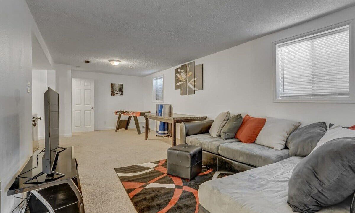 Photo of Livingroom in Southeast Colorado Springs