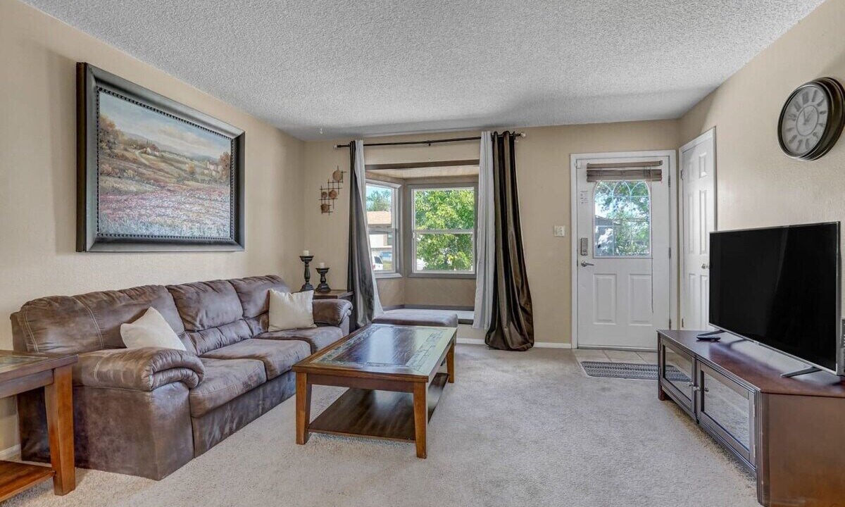 Photo of Livingroom in Southeast Colorado Springs