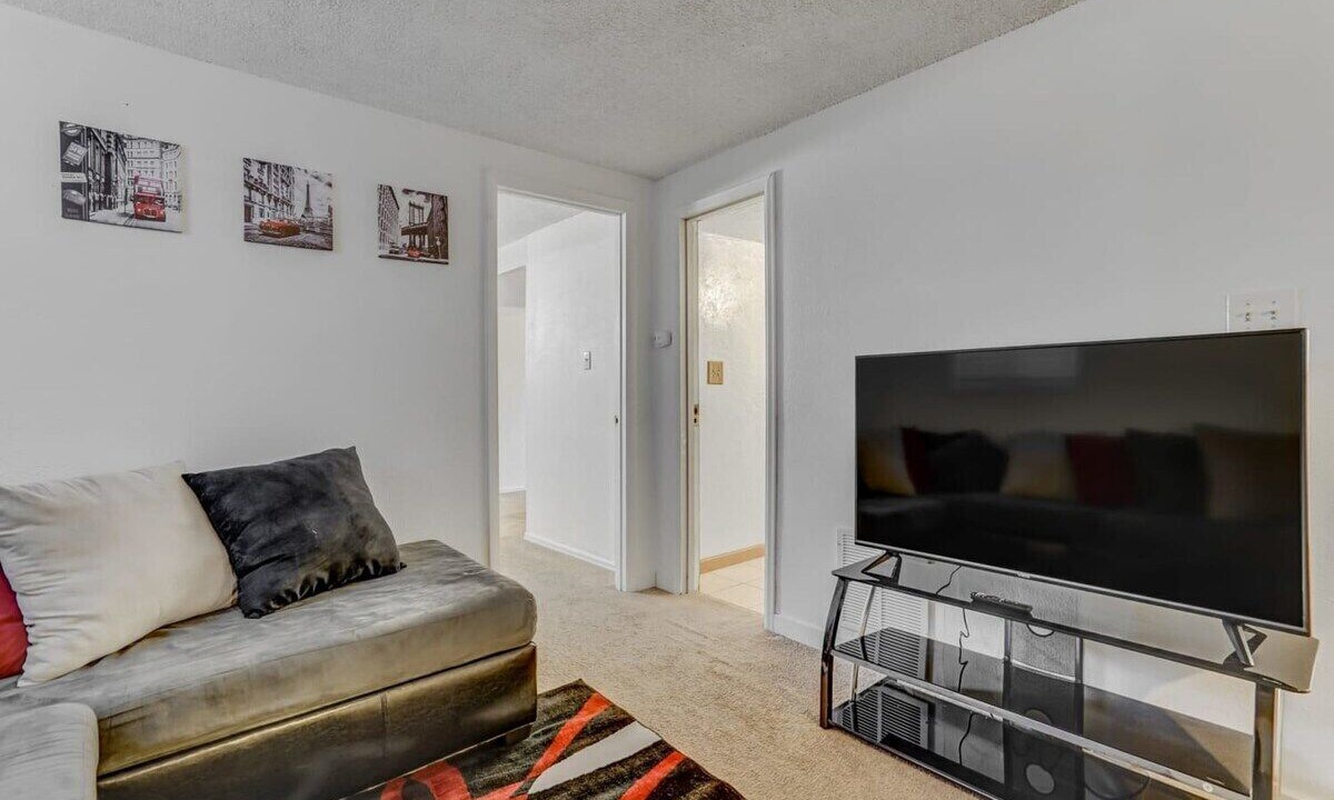 Photo of Livingroom in Southeast Colorado Springs