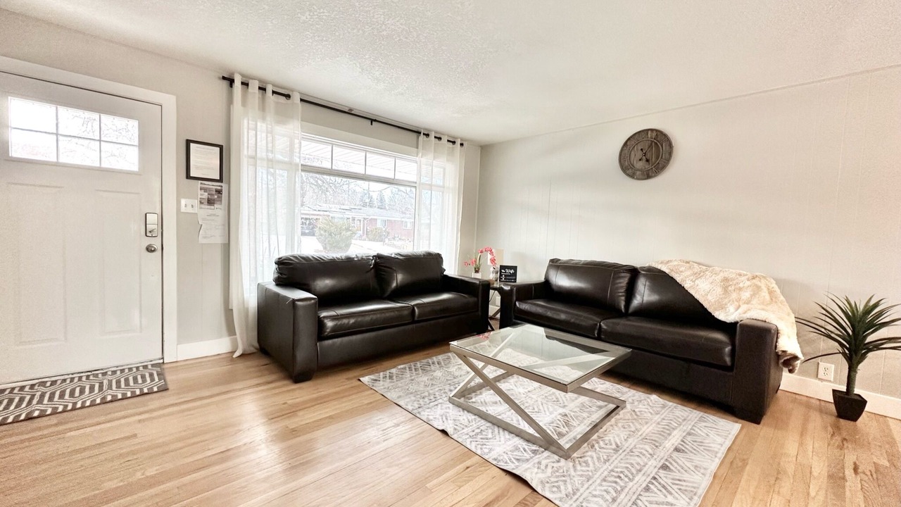Photo of Livingroom in Columbine Valley