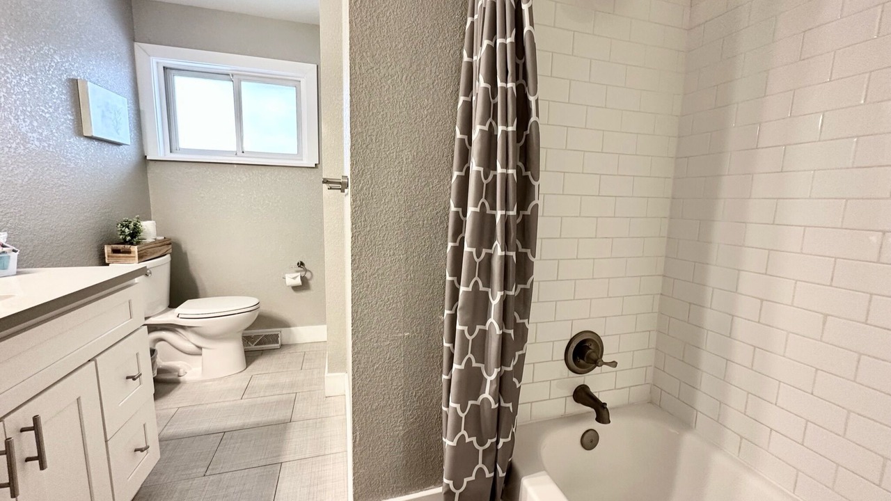 Photo of Bathroom in Columbine Valley