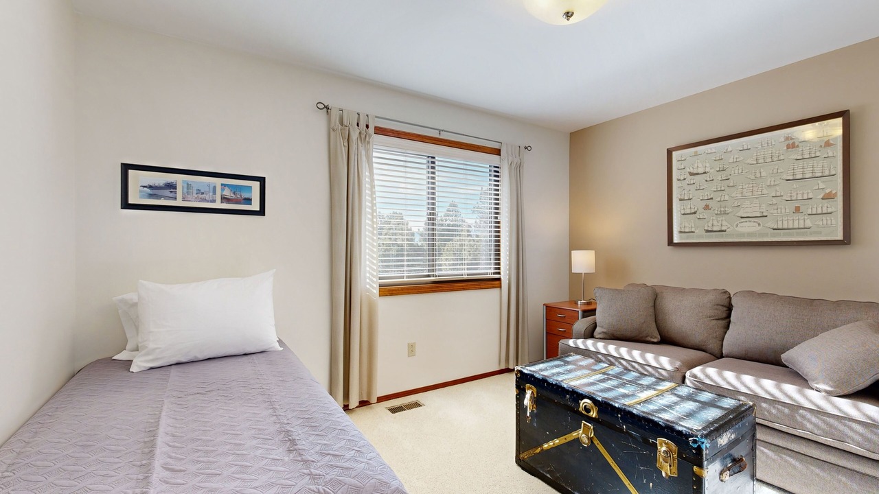 Photo of Bedroom in Monument
