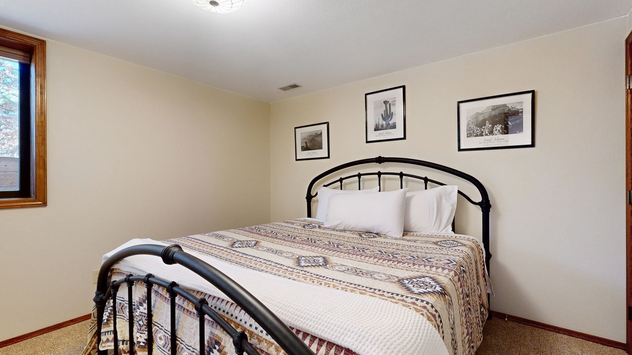 Photo of Bedroom in Monument