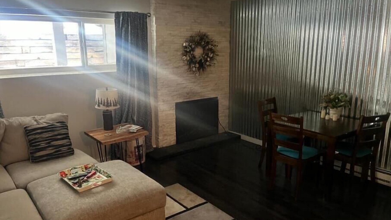 Photo of Livingroom in Saint Mary's