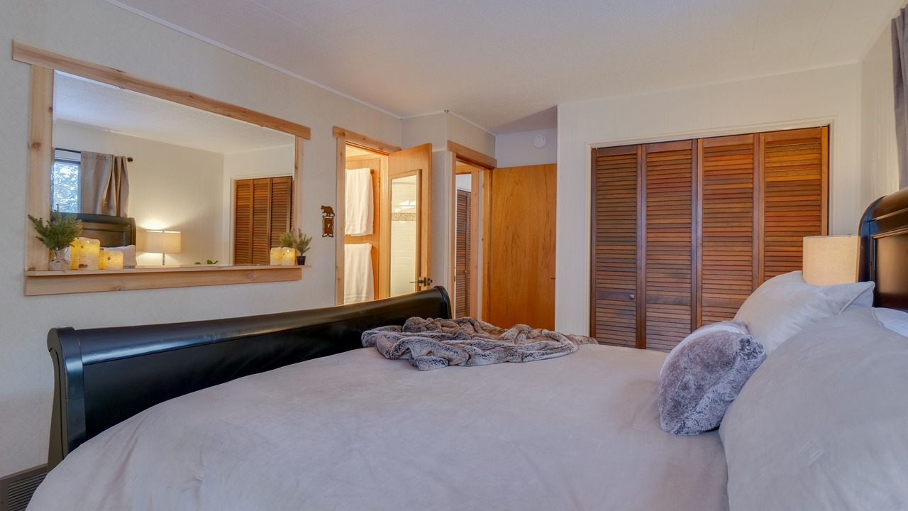 Photo of Bedroom in Dumont