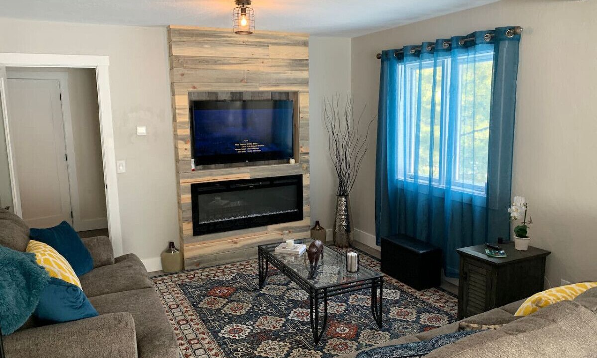 Photo of Livingroom in Breckenridge Heights