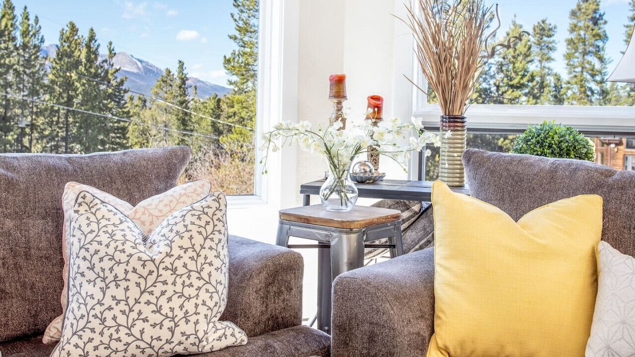 Photo of Livingroom in Breckenridge Heights