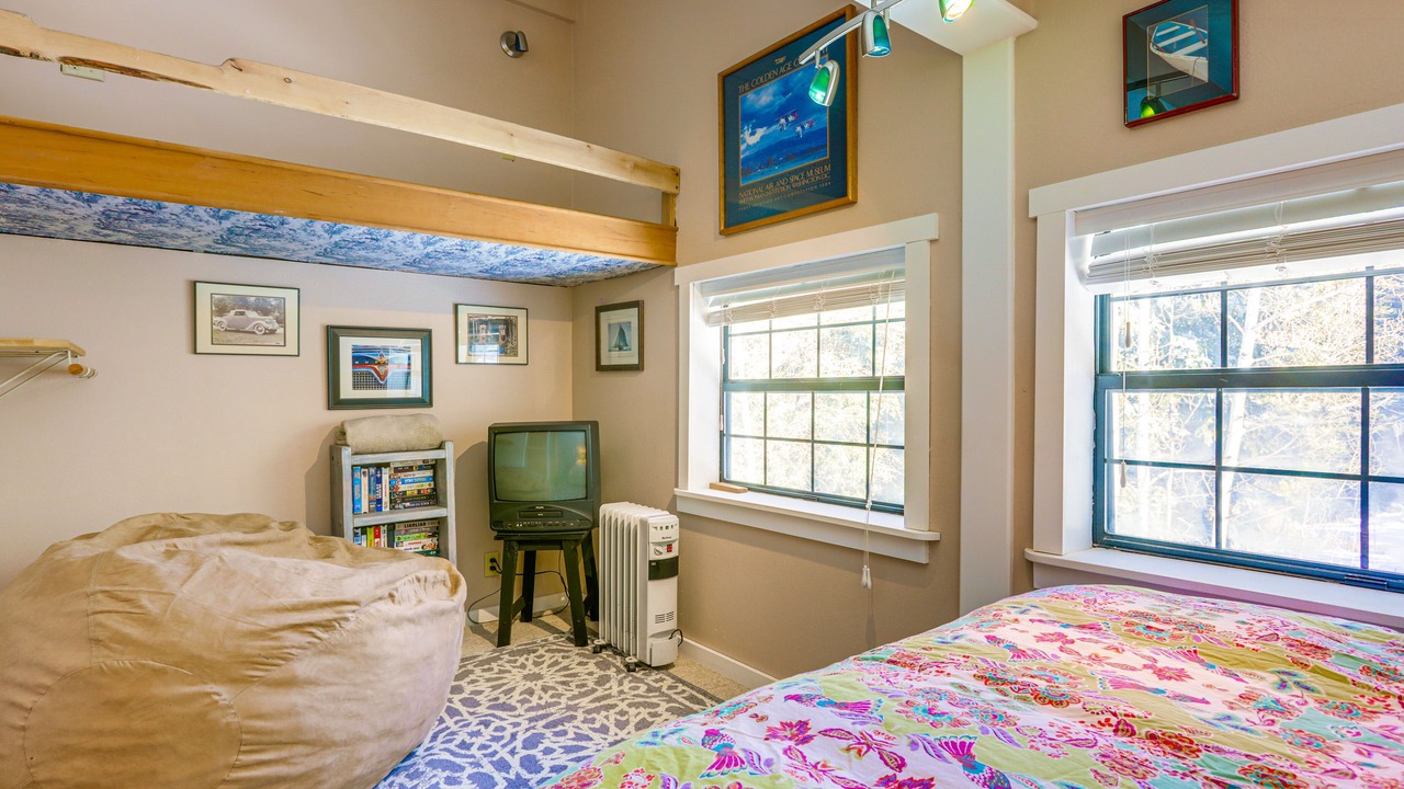 Photo of Bedroom in Carbondale