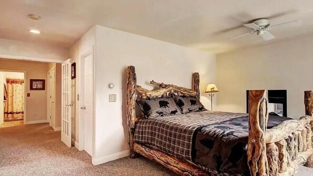 Photo of Bedroom in Valley of the Sun