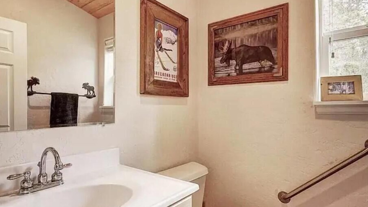 Photo of Bathroom in Valley of the Sun