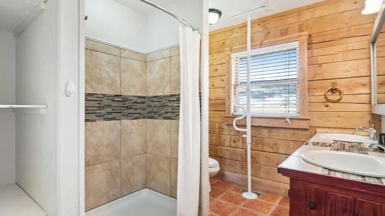 Photo of Bathroom in Fairplay