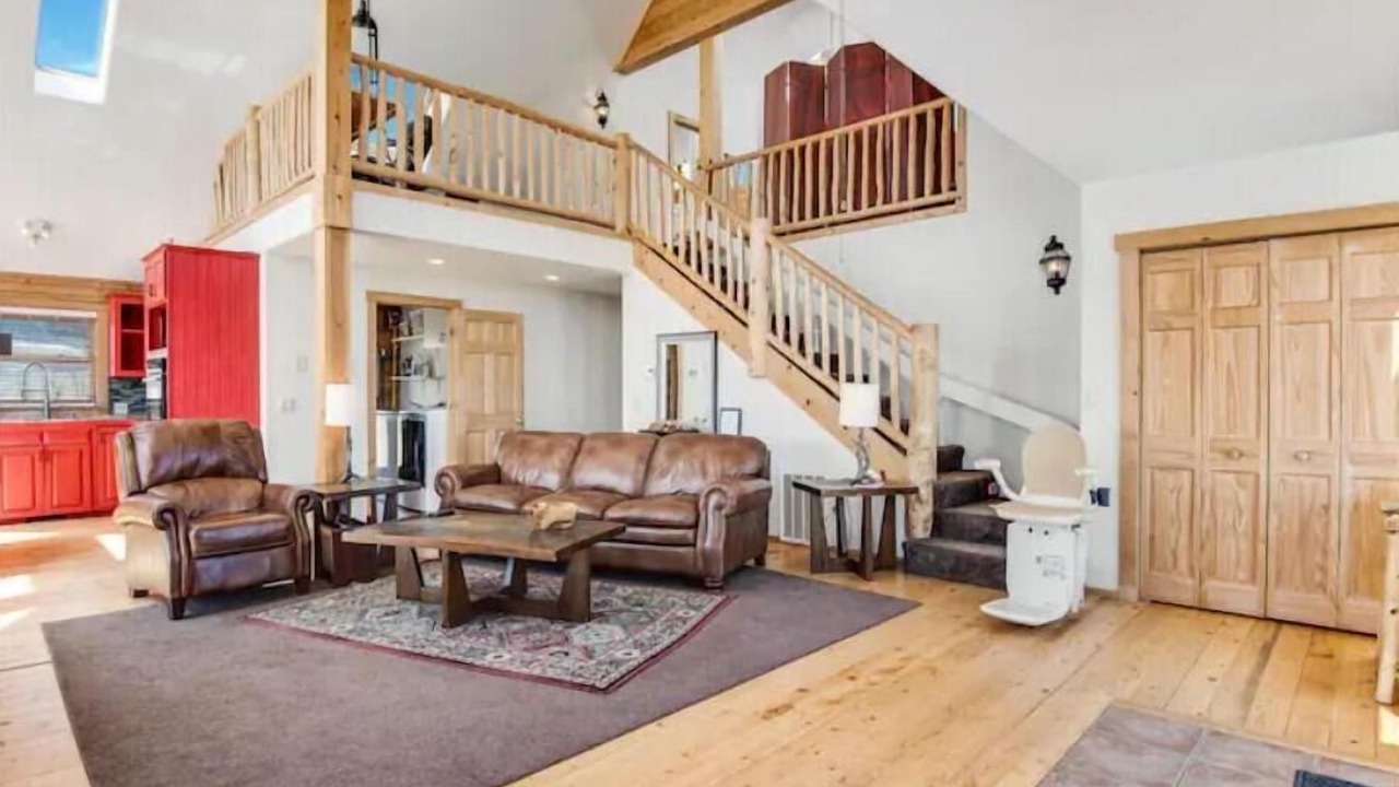 Photo of Livingroom in Fairplay