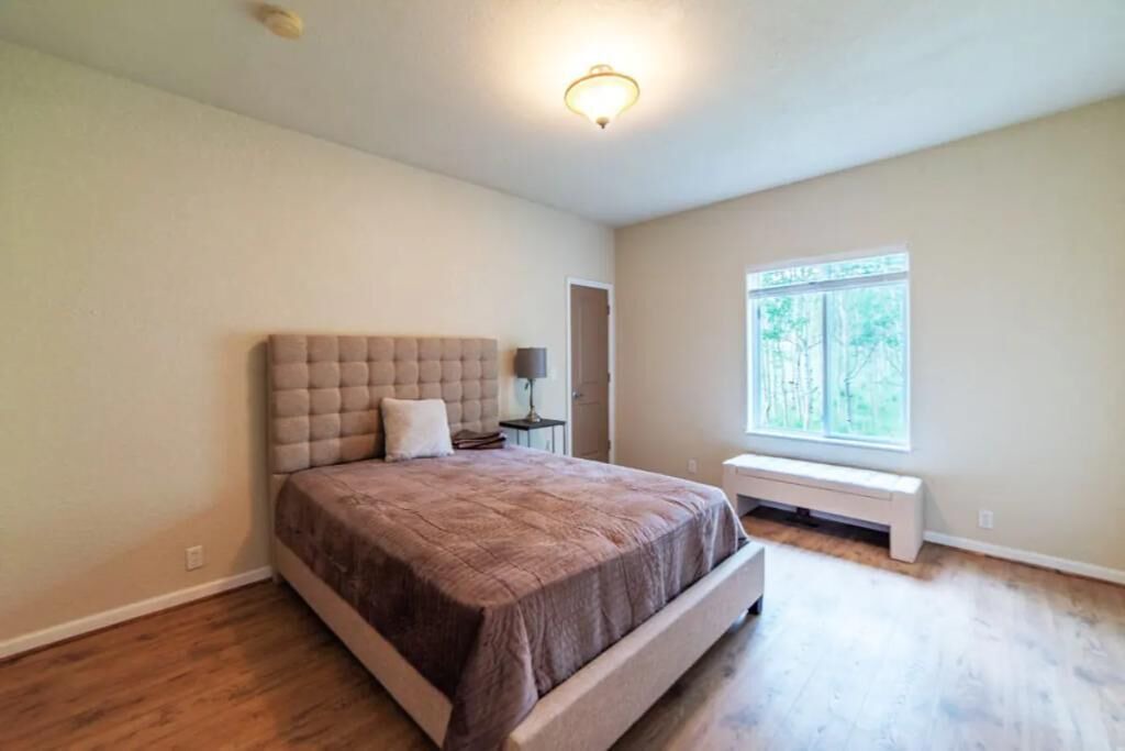 Photo of Bedroom in Michigan Hill