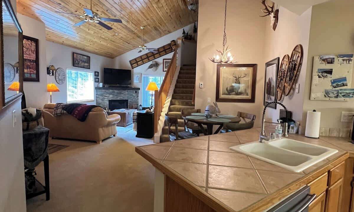 Photo of Livingroom in Breckenridge