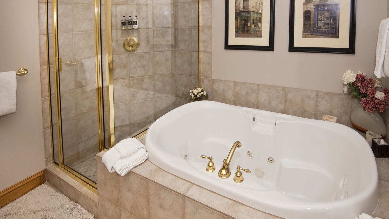 Photo of Bathroom in Edwards