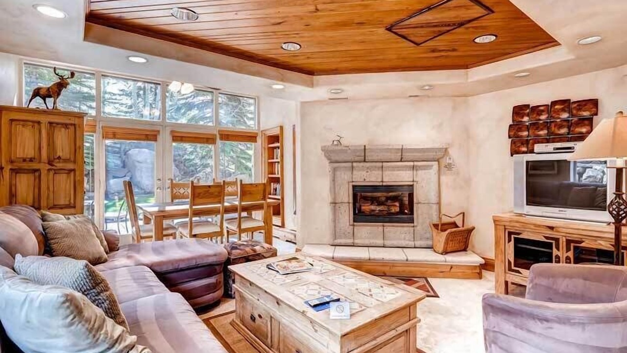 Photo of Livingroom in Vail