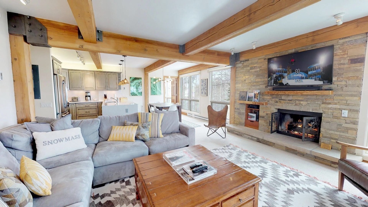 Photo of Livingroom in Snowmass Village