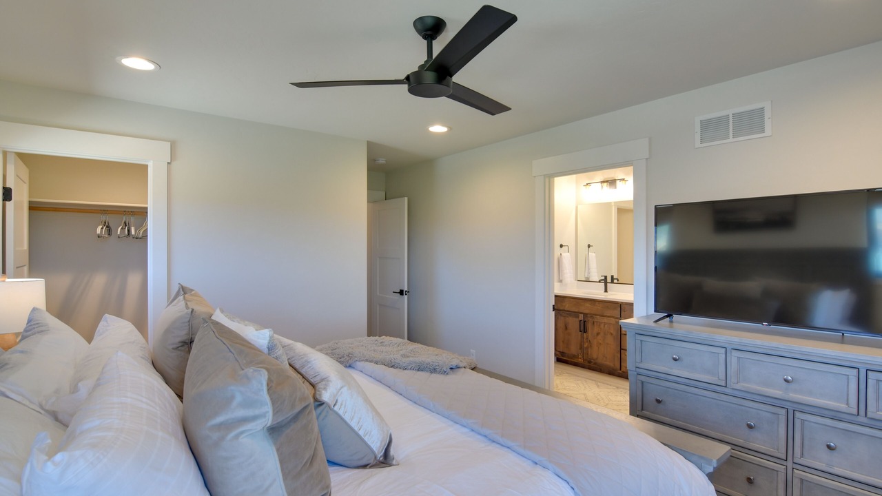 Photo of Bedroom in Grand Elk Ranch