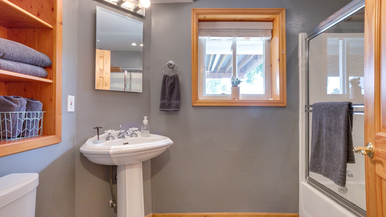 Photo of Bathroom in Thornton
