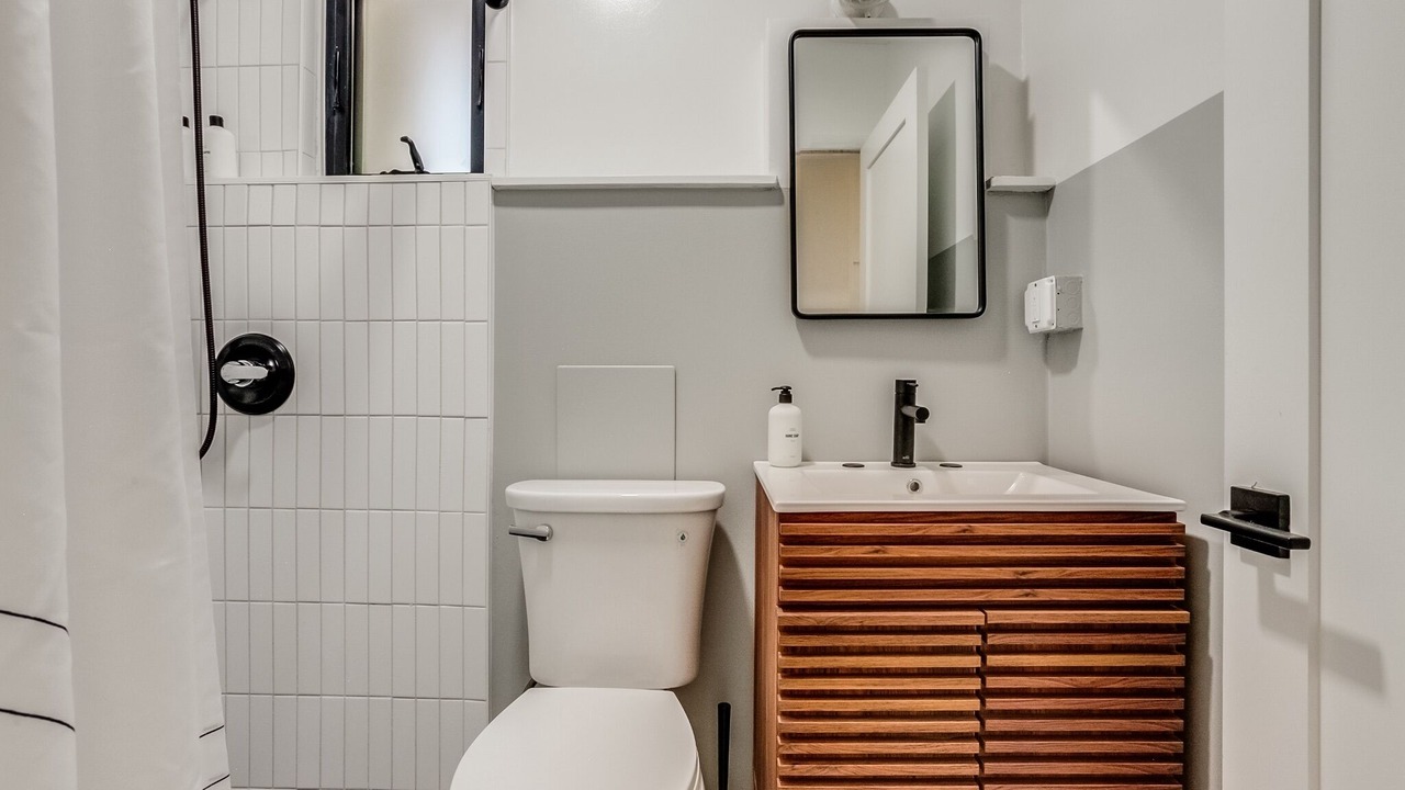 Photo of Bathroom in Kipling