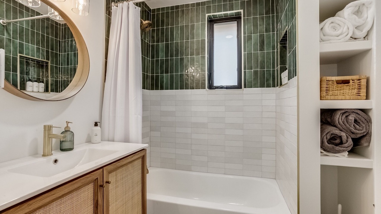 Photo of Bathroom in Kipling