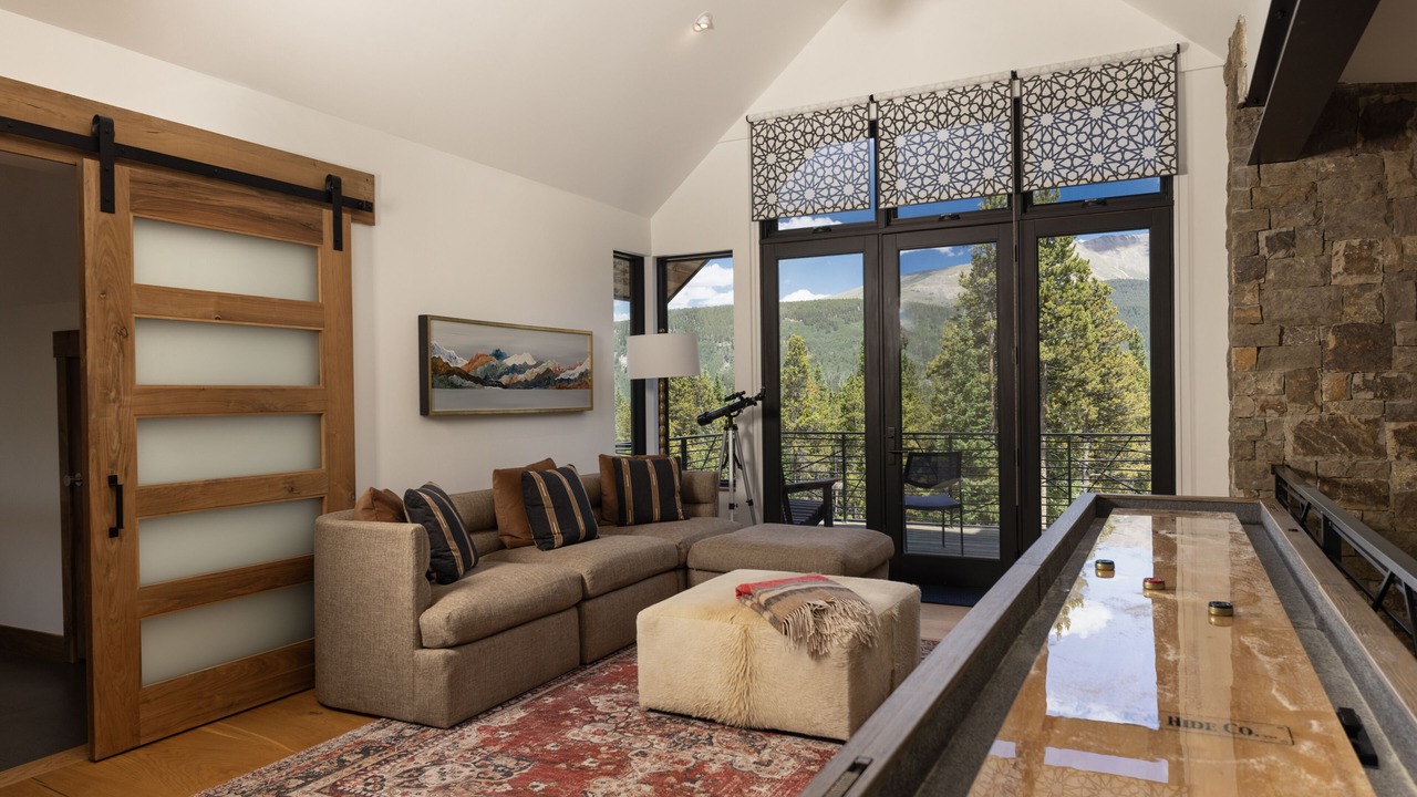 Photo of Livingroom in Blue River