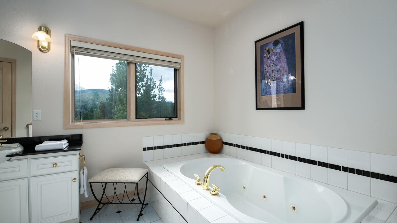 Photo of Bathroom in Baldy Mountain