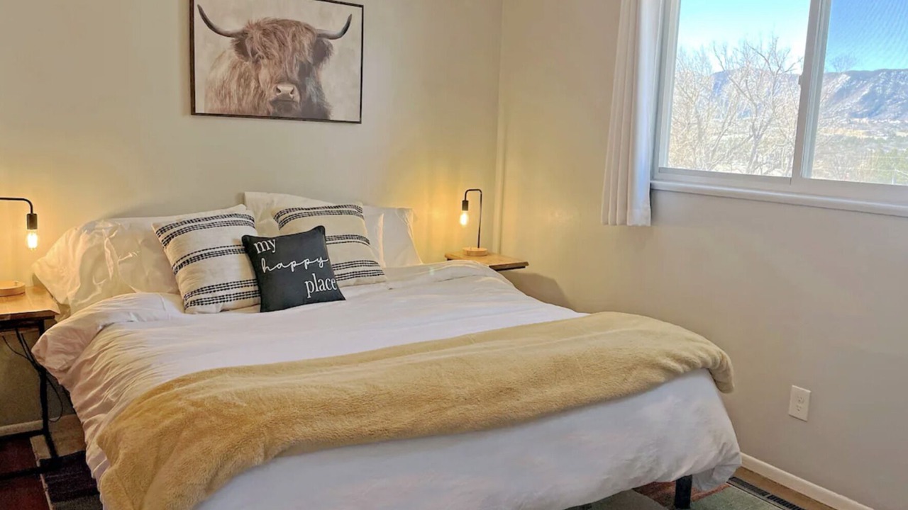Photo of Bedroom in Monument