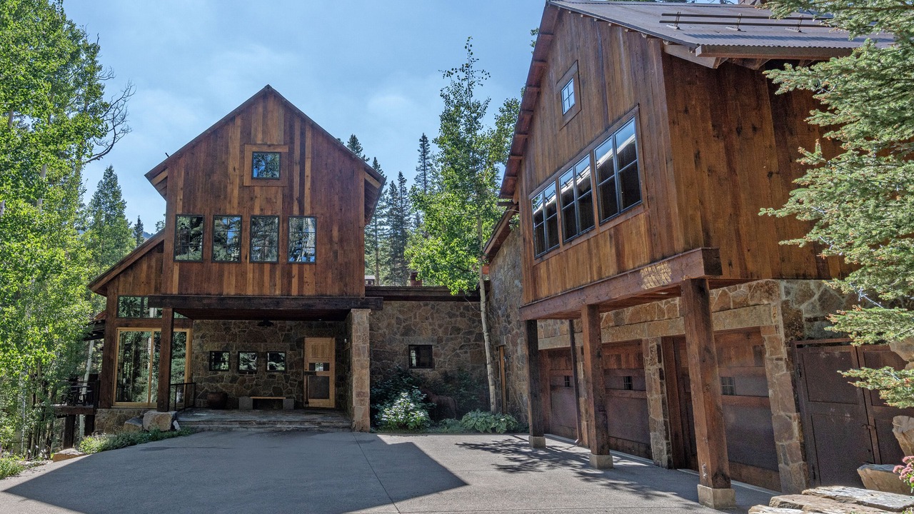 Photo of Outdoor in Mountain Village