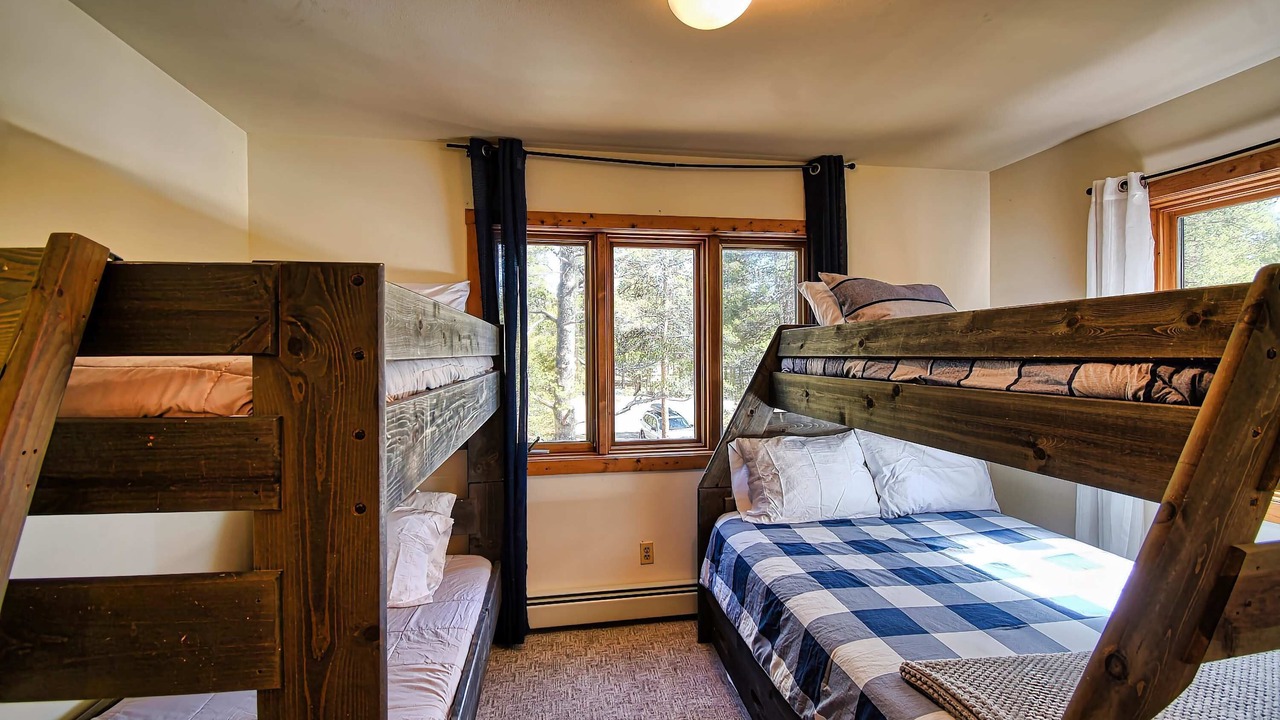 Photo of Bedroom in Leadville North
