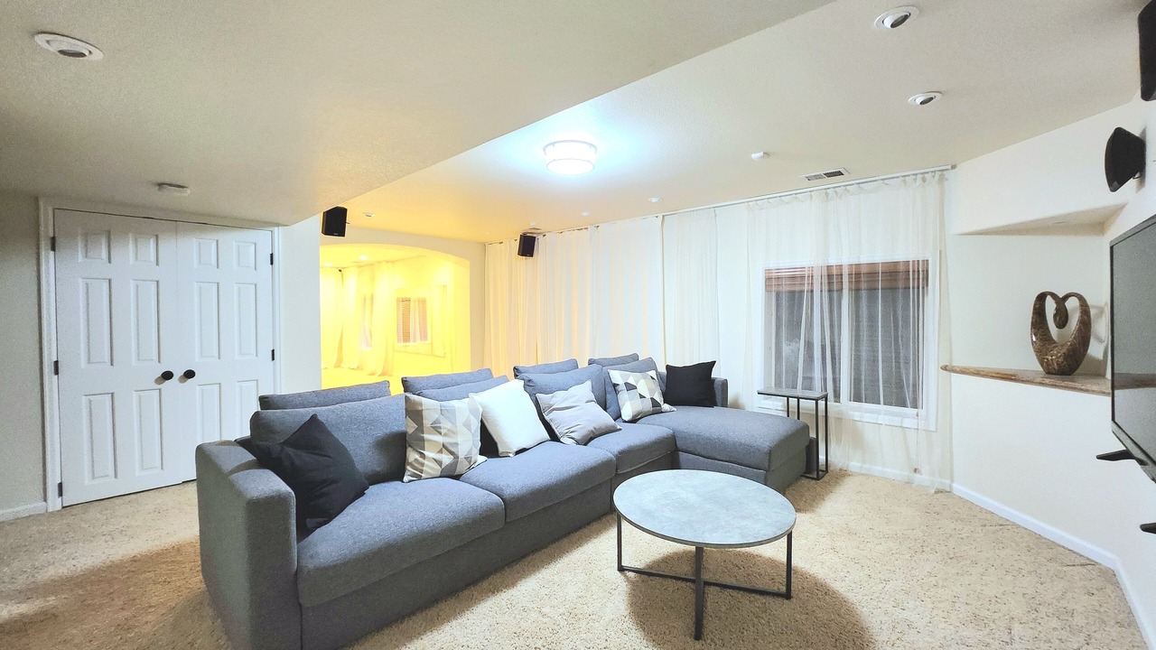 Photo of Livingroom in North Westminster