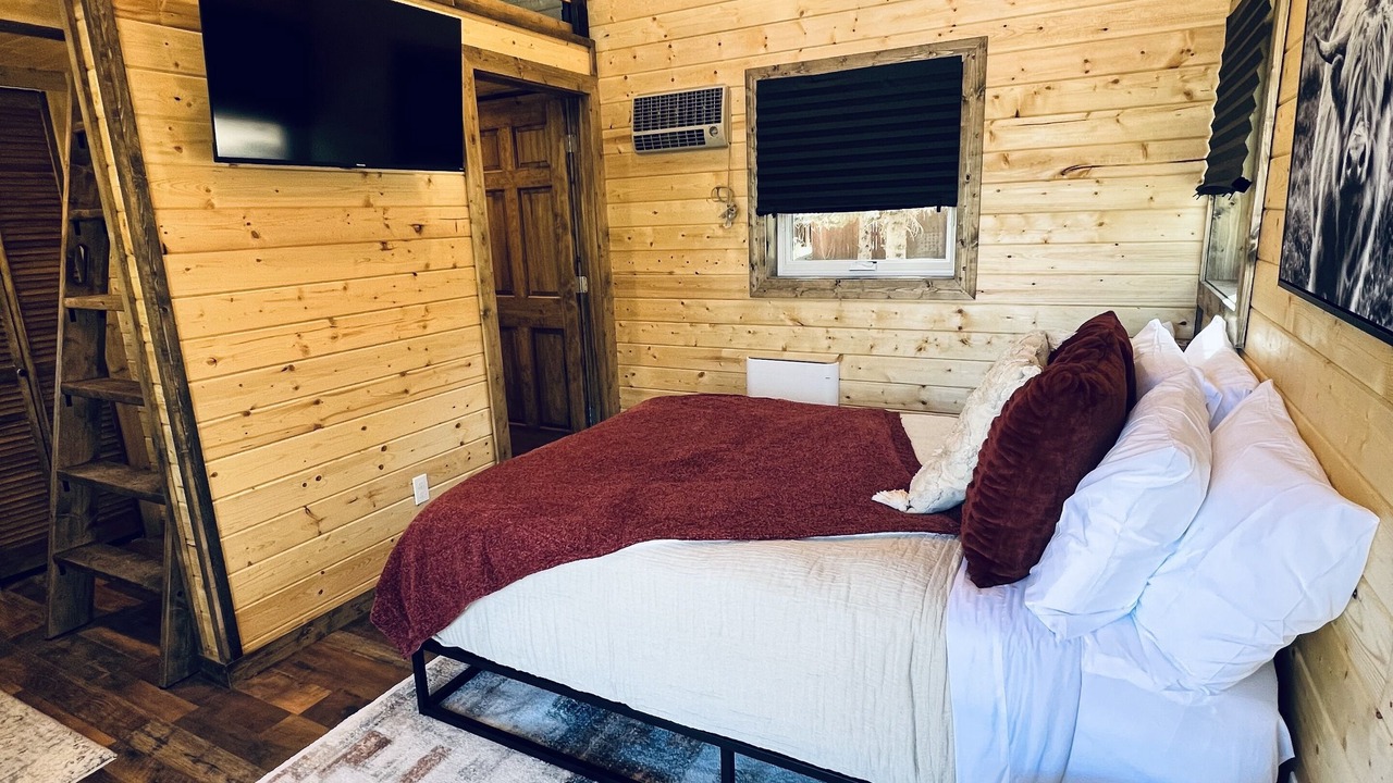 Photo of Bedroom in Westcliffe
